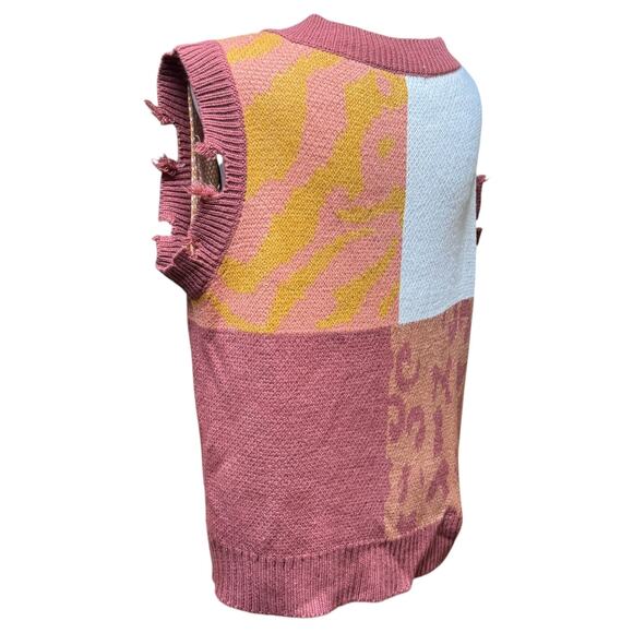 Umgee Wild Ride Sweater Vest Distressed V-Neck Red Brick Animal Print Small - Picture 3 of 6